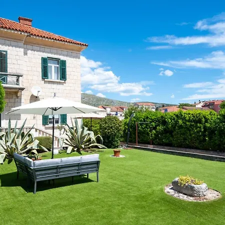 Villa Celio-cega For 4+2, Center