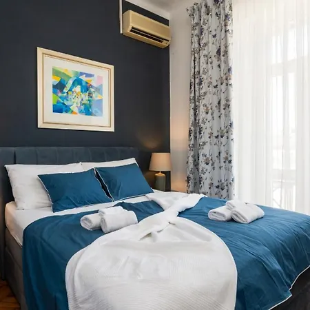 Celio-cega For 4+2, Center Βίλα