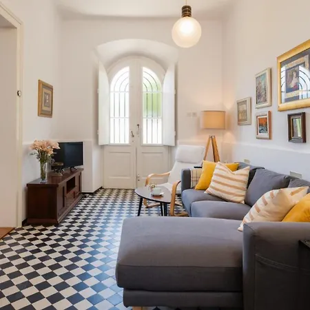 Βίλα Celio-cega For 4+2, Center *