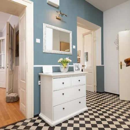 Βίλα Celio-cega For 4+2, Center