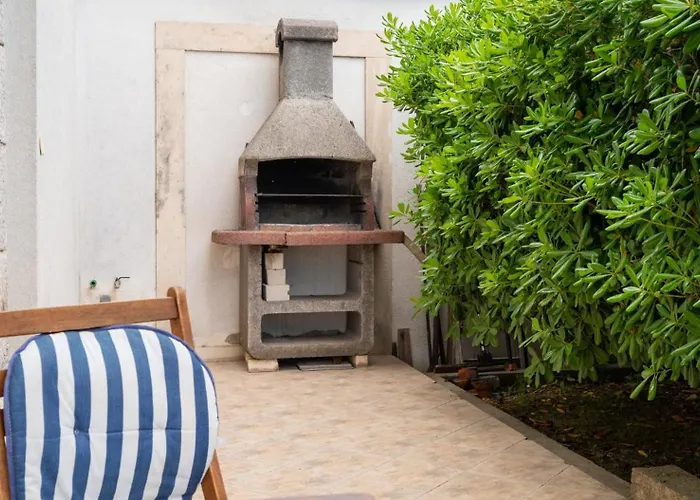 Celio-cega For 4+2, Center Vila *